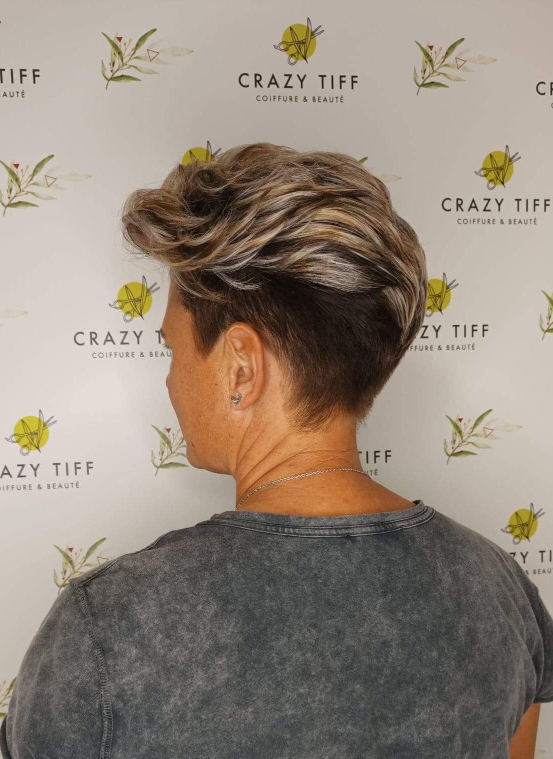 IMAGE ACCUEIL 2 | Crazy Tiff Votre salon de coiffure tendance homme, femme et enfant à Aspach-Michelbach à proximité de Guebwiller Illzach 1