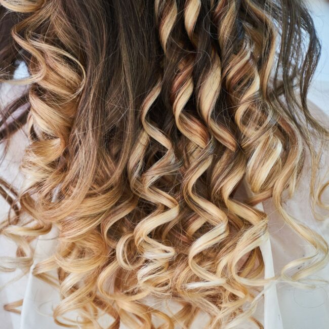 Salon de coiffure pour homme, femme, enfant et mariage pr&egrave;s de Guebwiller et Cernay Illzach